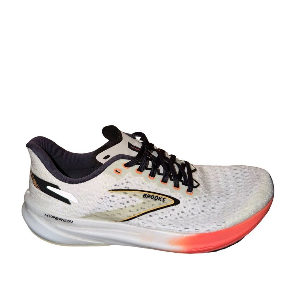 Brooks Hyperion Menâs Running Shoe White With Coral Accent Size 11.5